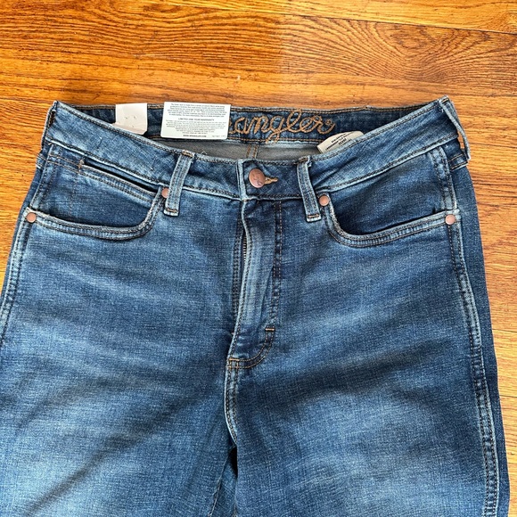 Wrangler Women's Blue Flare Jeans - Picture 4 of 8